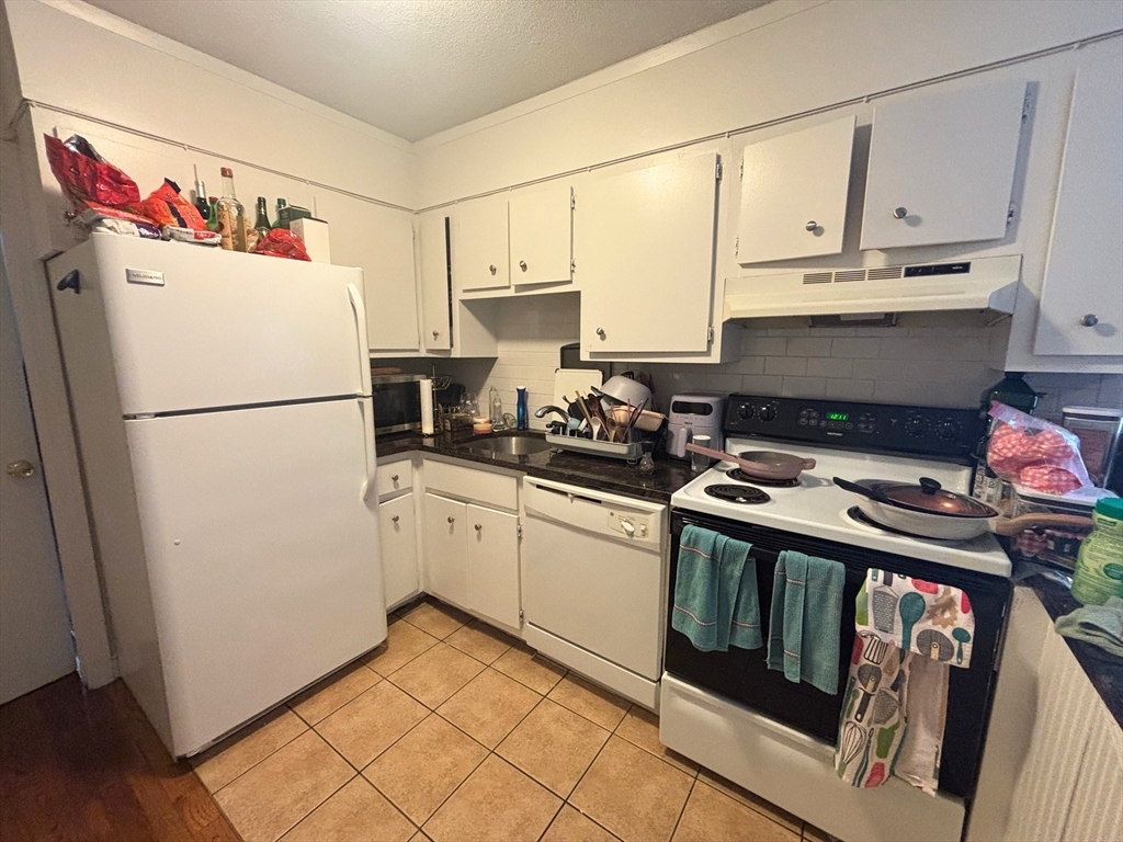Property Photo: 96 Tyler Street 4C MA 02111