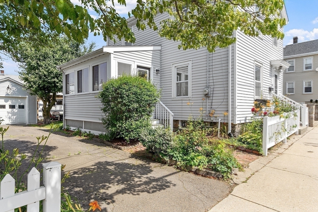 50 Tracey St  Peabody MA 01960 photo