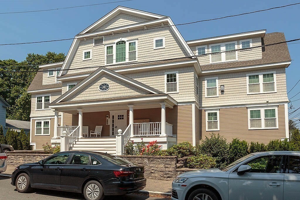 Property Photo:  100 Burrill St 4  MA 01907 
