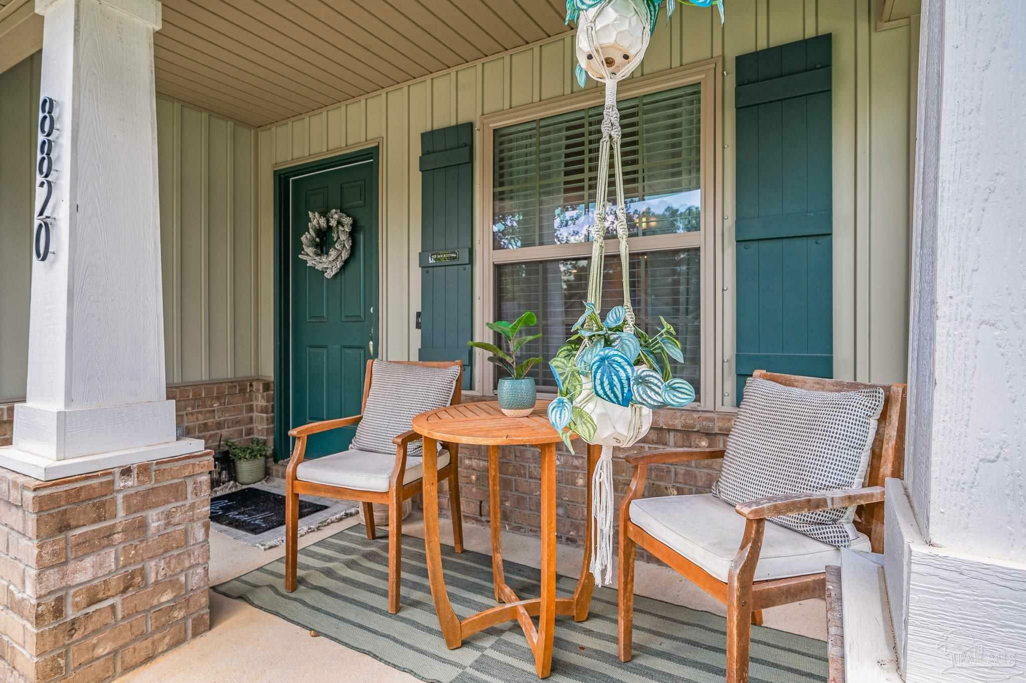Property Photo:  8820 Smiley Ct  FL 32514 