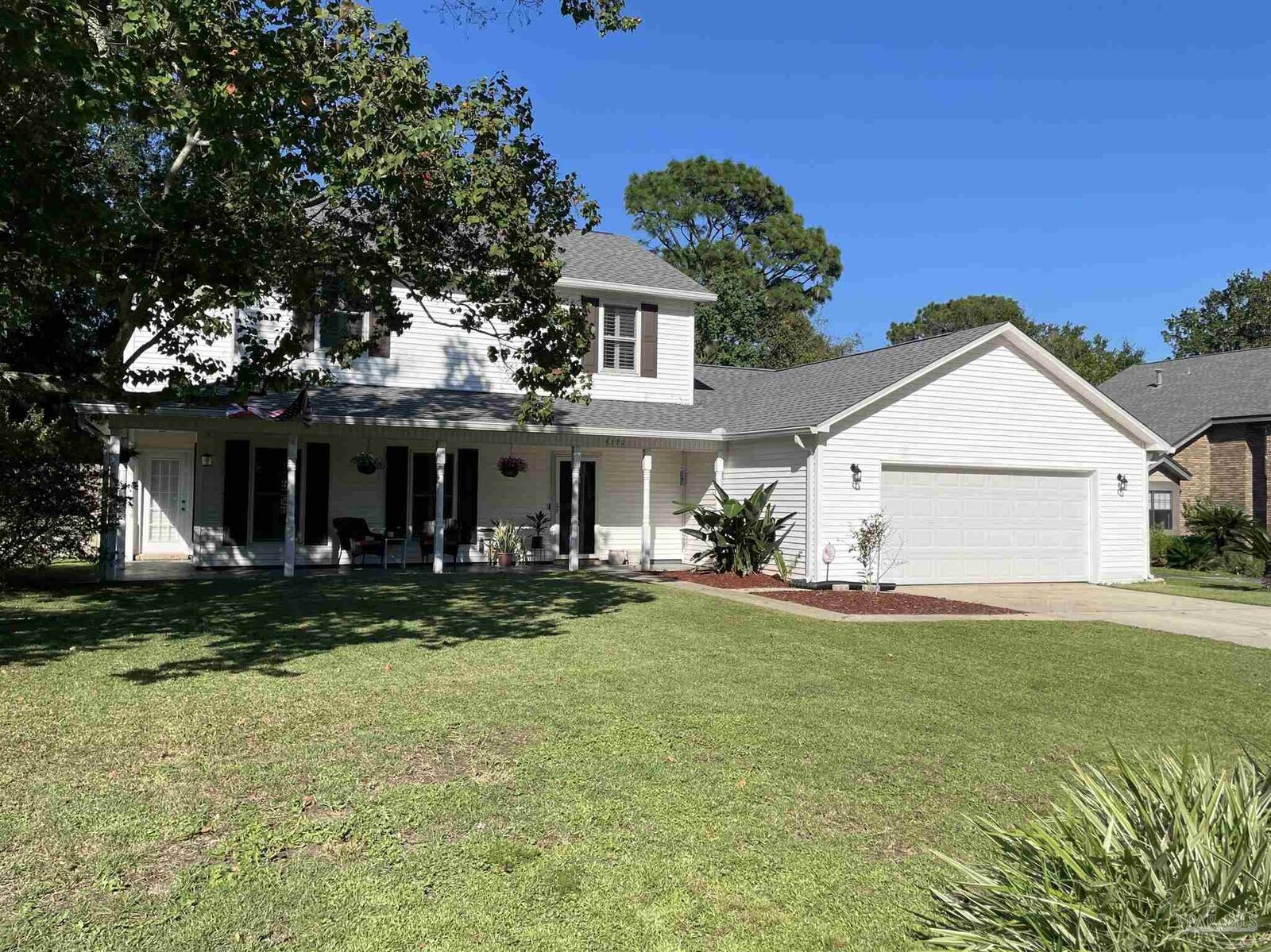 Property Photo: 4390 La Jolla FL 32504