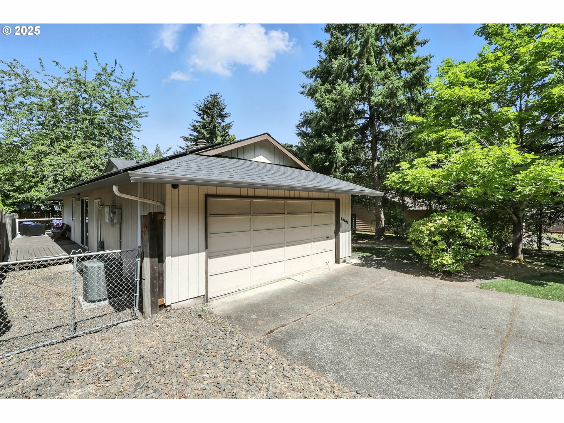 Property Photo:  20603 SW Martinazzi Ave  OR 97062 