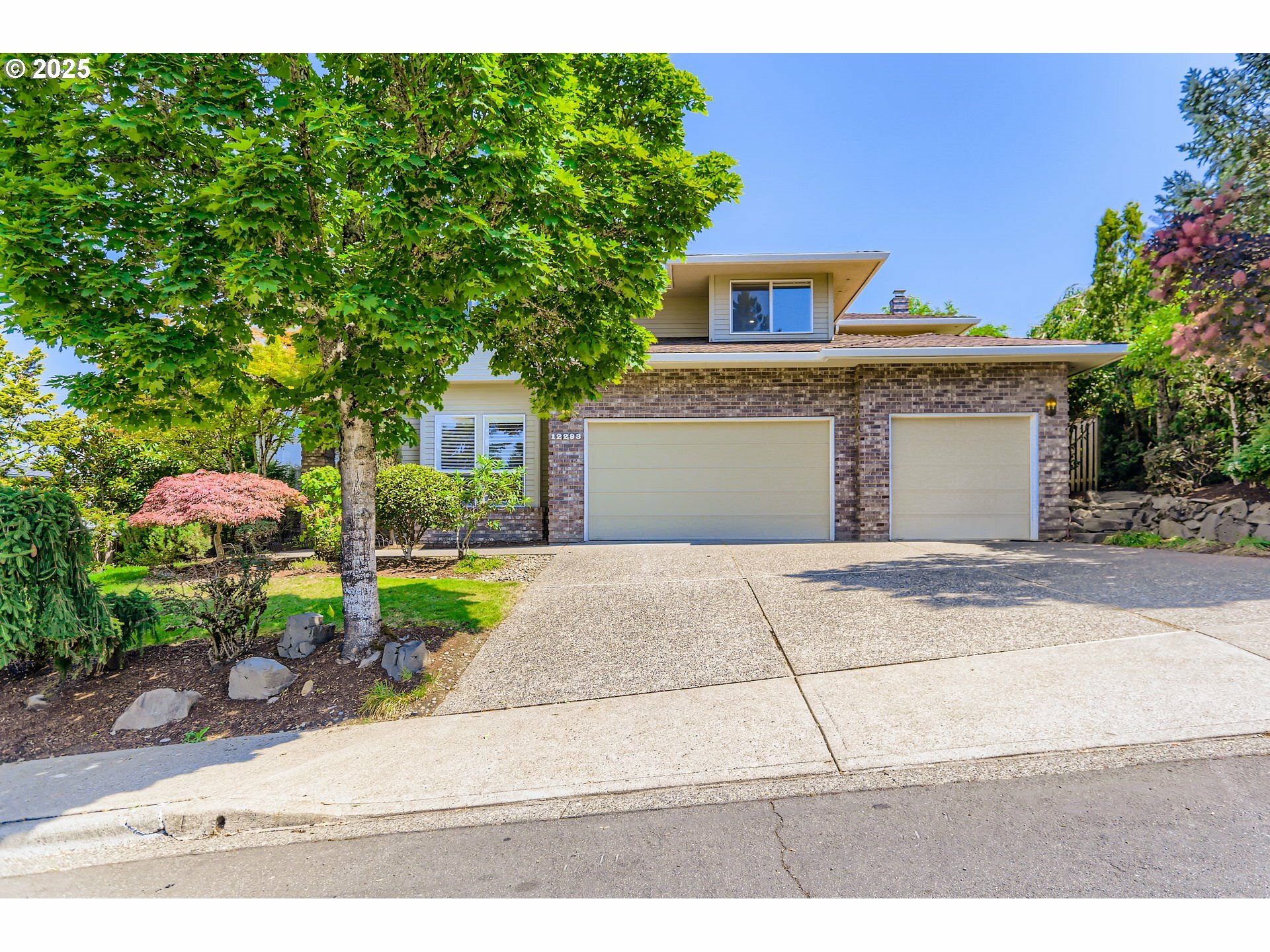 Property Photo: 12293 NW Welsh Dr OR 97229
