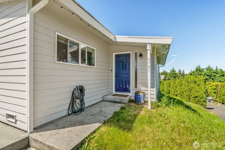 Property Photo: 5721 213th Street SW WA 98043