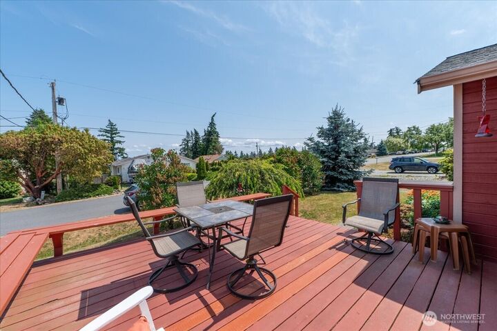 Property Photo:  1890  Edgewood Drive  WA 98282 