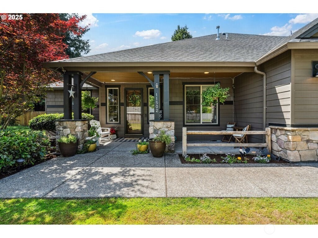 Property Photo:  11502 NW 16th Avenue  WA 98685 
