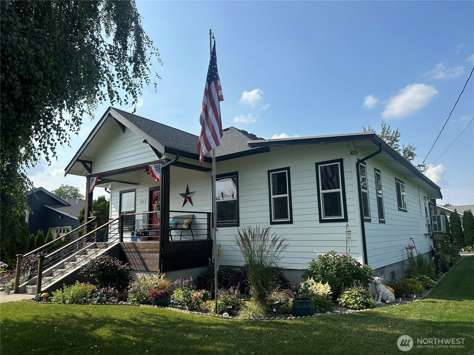 Property Photo: 242 Morton St. WA 98295