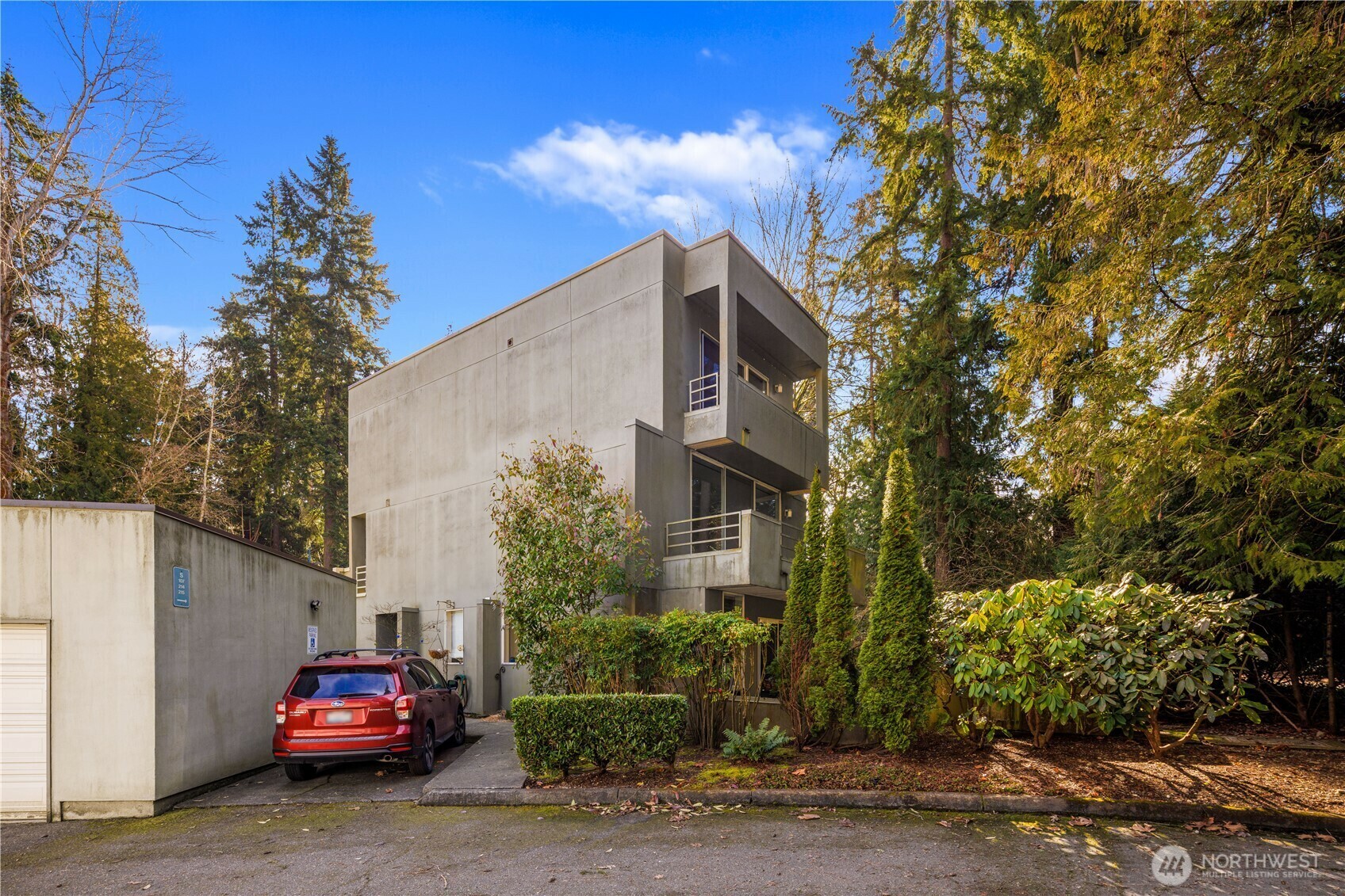 Property Photo: 17001 Inglewood Road W 214 WA 98028