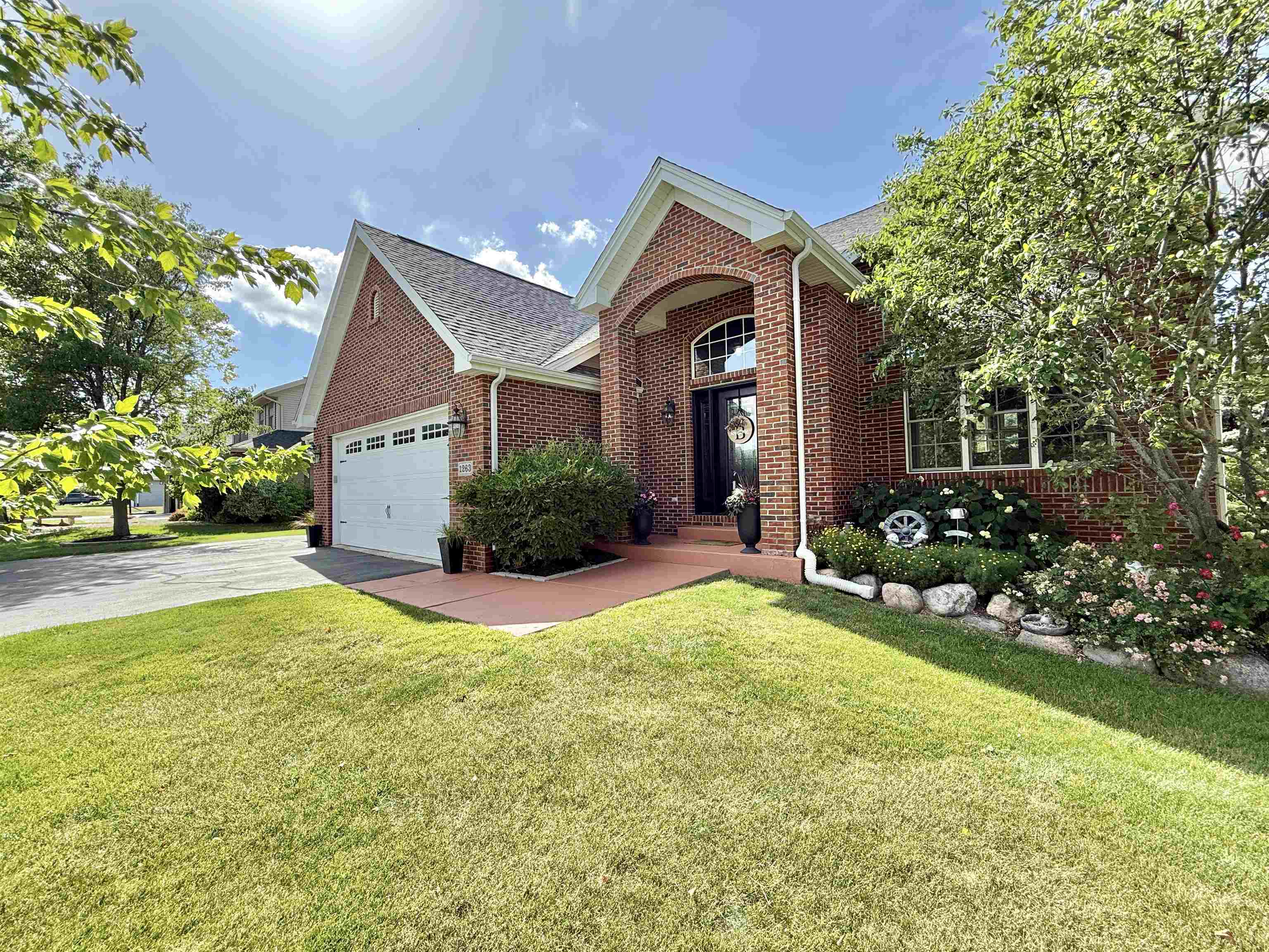 Property Photo: 1263 University Parkway IL 61072