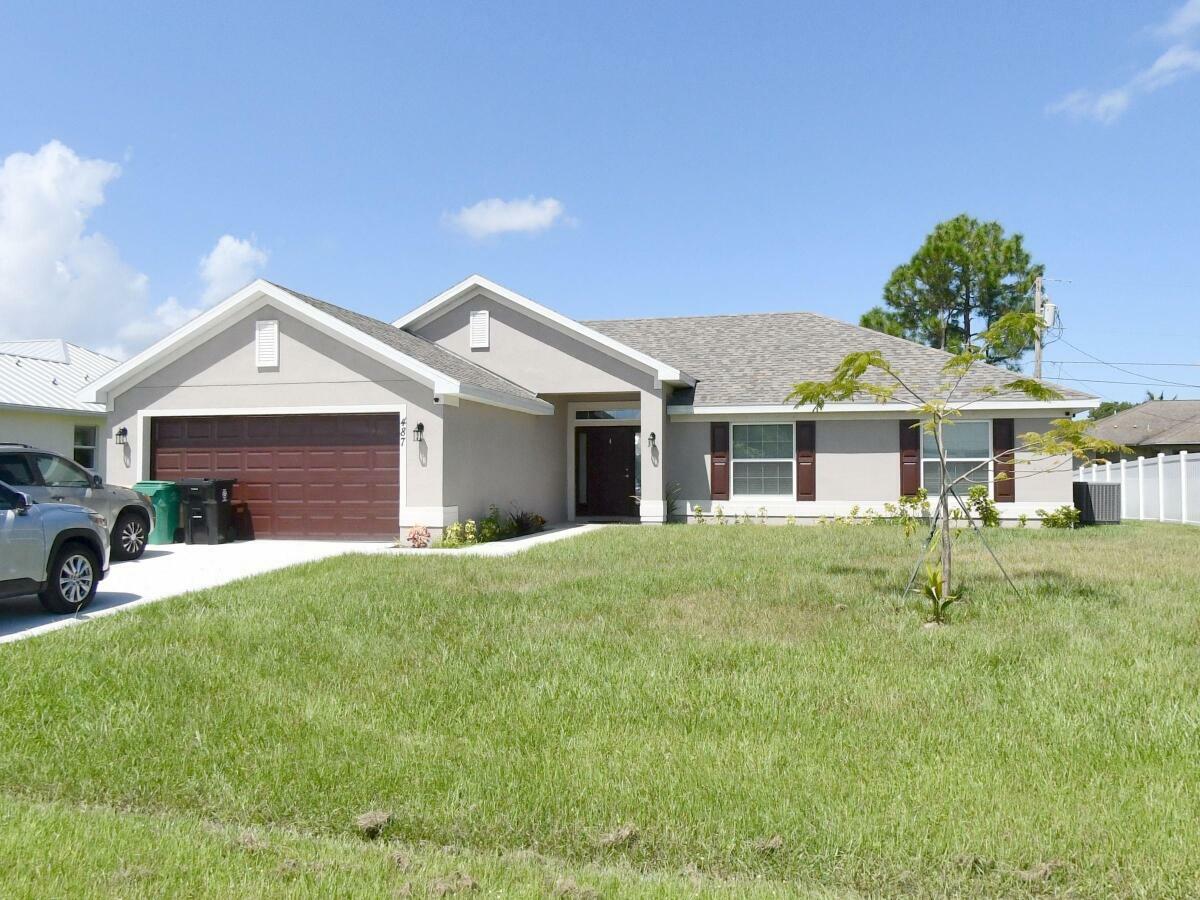 Property Photo: 487 SW Sea Flower Terrace FL 34953