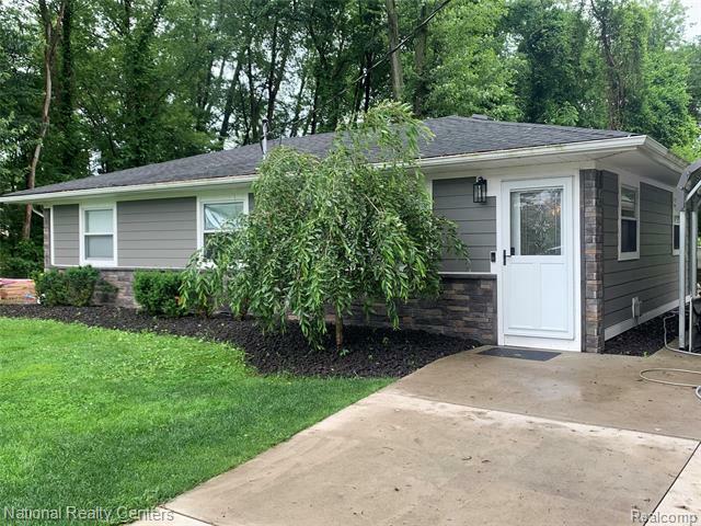 Property Photo: 1485 Paramount Street MI 48377