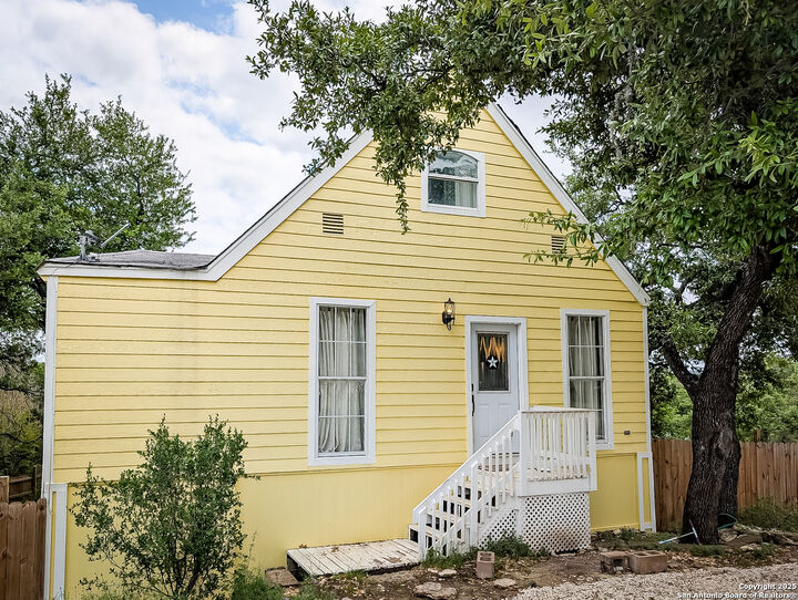 Property Photo:  127 Forest Mist  TX 78133 