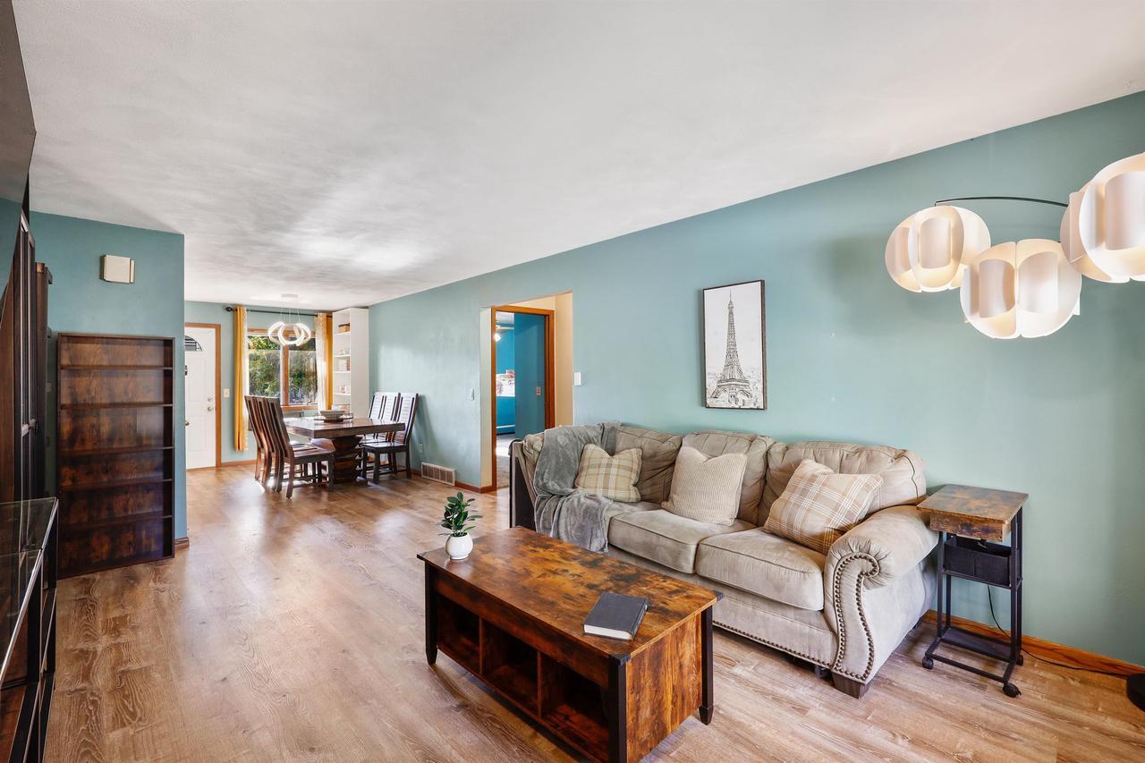Property Photo: 967 North Wuthering Hills Drive WI 53546