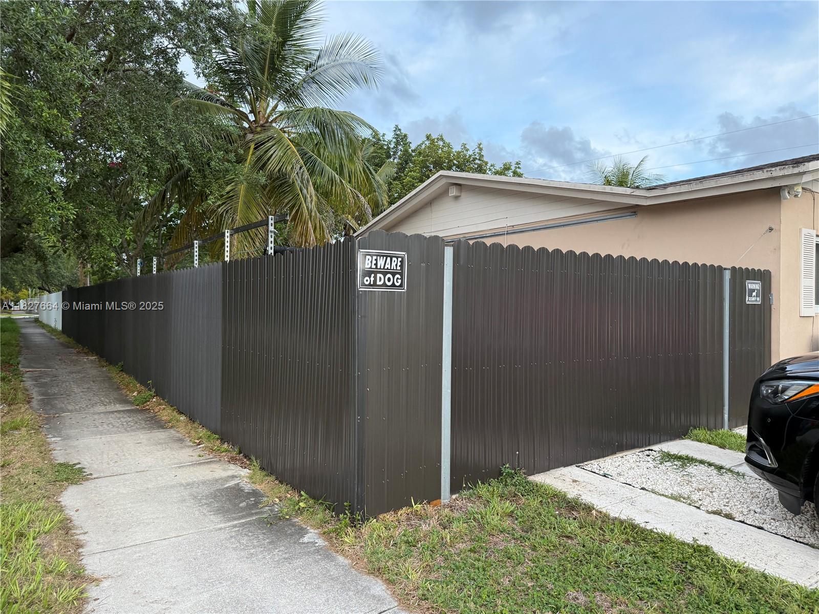 Property Photo: 16001 SW 103 Ct FL 33157