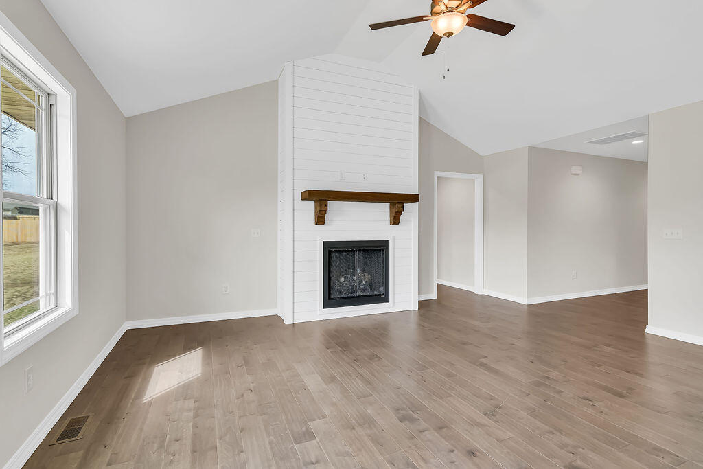 Property Photo: 4354 W Riley Street MO 65802