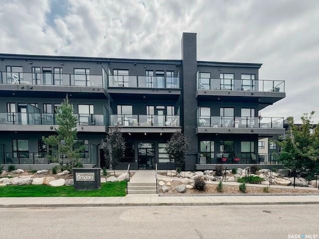 Property Photo: 415 Maningas Bend 118 SK S7W 0T6