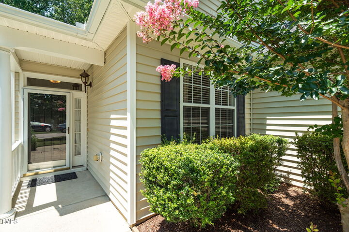 Property Photo:  7807 Braefield Drive  NC 27616 