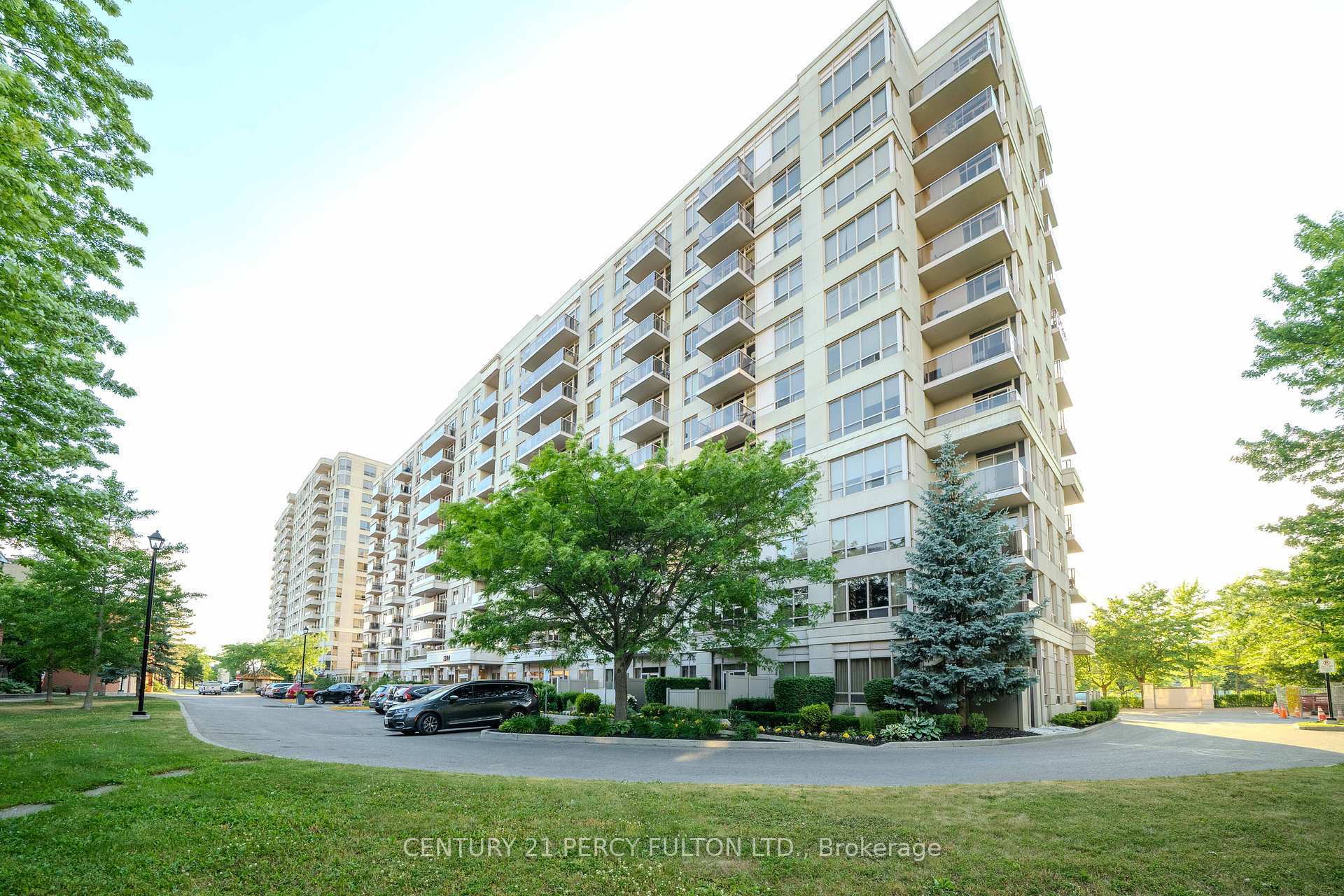 Photo de la propriété: 1200 The Esplanade N/A N 615 ON L1V 6V3