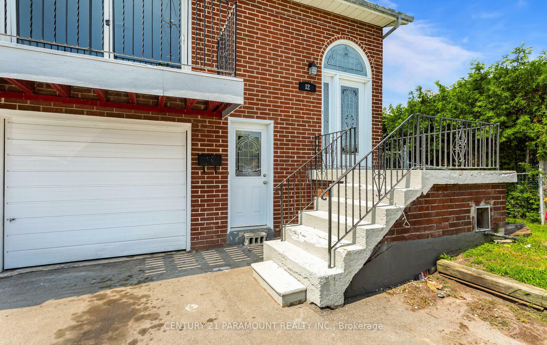 Photo de la propriété: 12 Montjoy Crescent ON L6S 3E7