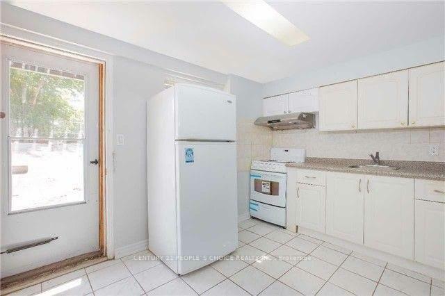 43 Wolseley Street Bsmt  Toronto ON M5T 1A3 photo