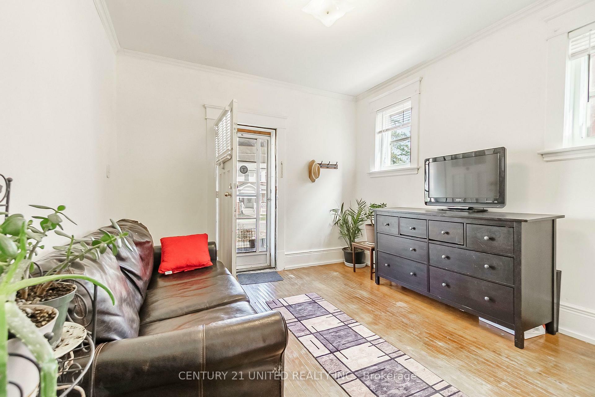Property Photo: 319 Elias Avenue ON K9J 5G8