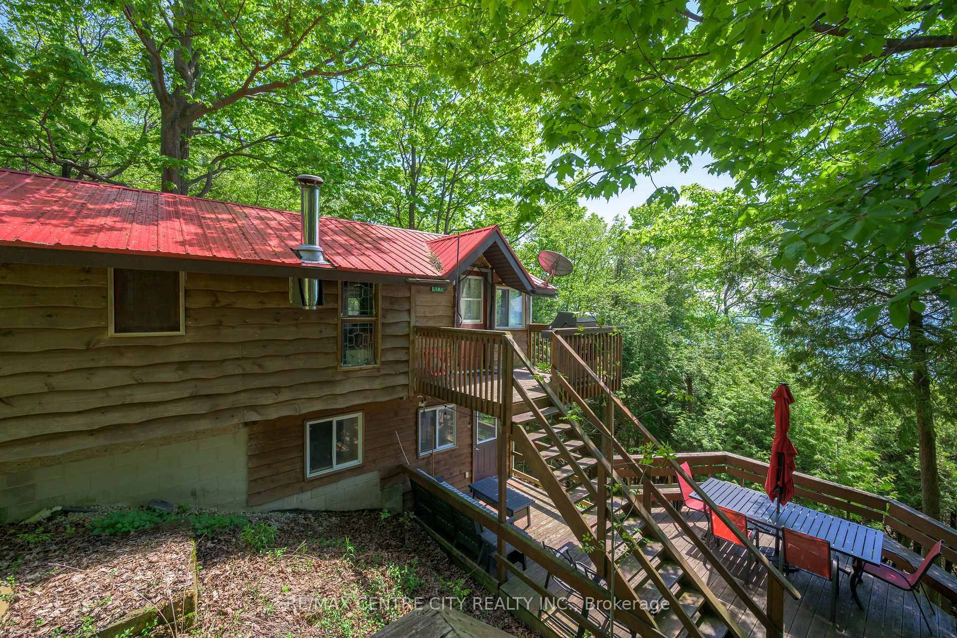 Property Photo: 82431 Golf Course Road ON N0M 3Y2