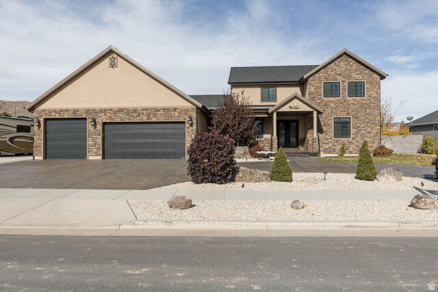 Property Photo: 902 W Southern Hls S UT 84701
