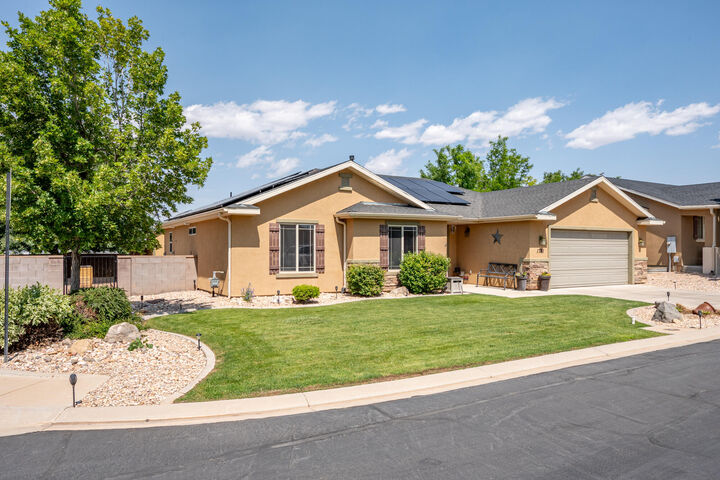 Property Photo: 1781 N Azalea Ln UT 84721