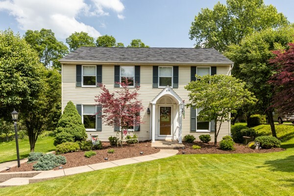 Property Photo:  859 Boulder Dr  PA 15102 