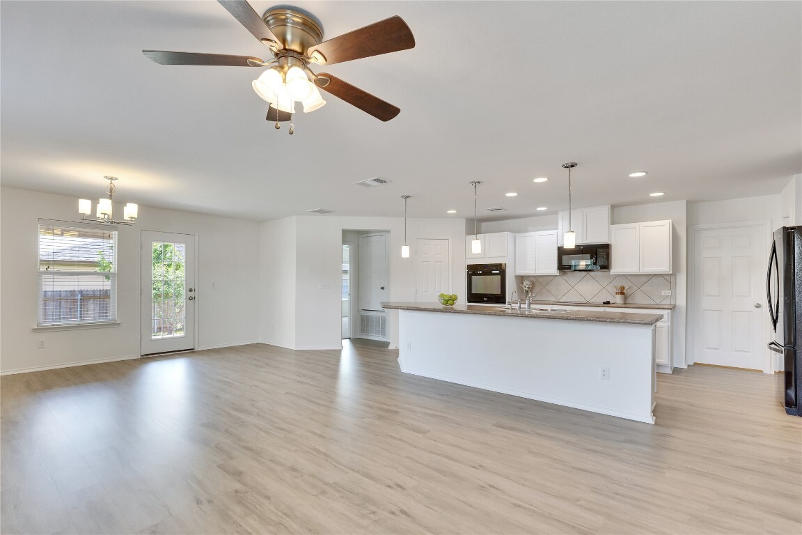 Property Photo: 120 Jasmine Cove TX 78640
