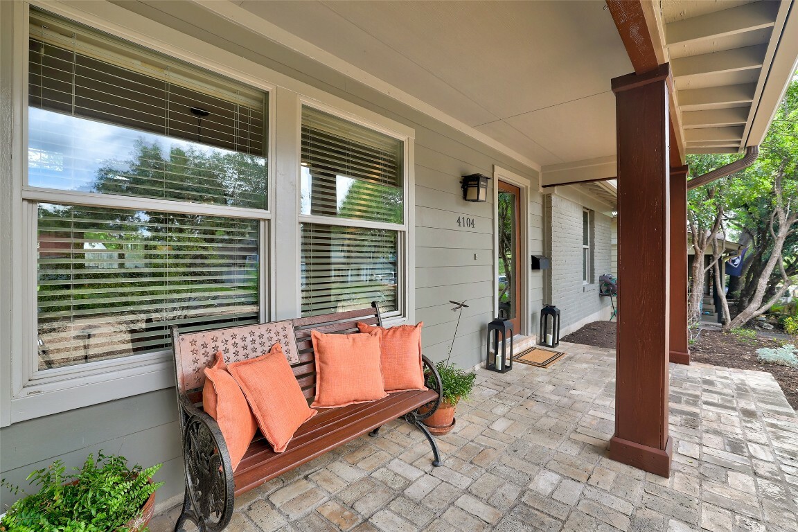 Property Photo: 4104 Honeycomb Rock Circle TX 78731