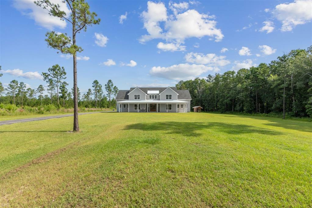 Property Photo: 15550 County Road 108 FL 32046