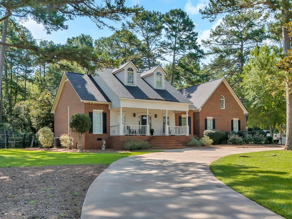 Property Photo: 112 Laurel GA 31721