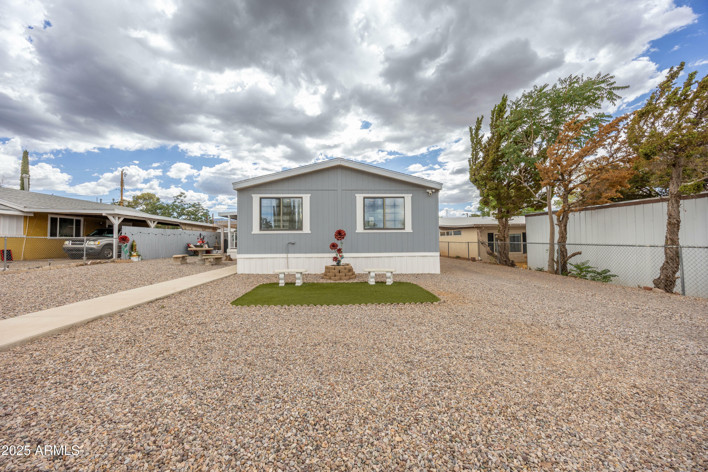 Property Photo: 212 N 1st Street AZ 85635
