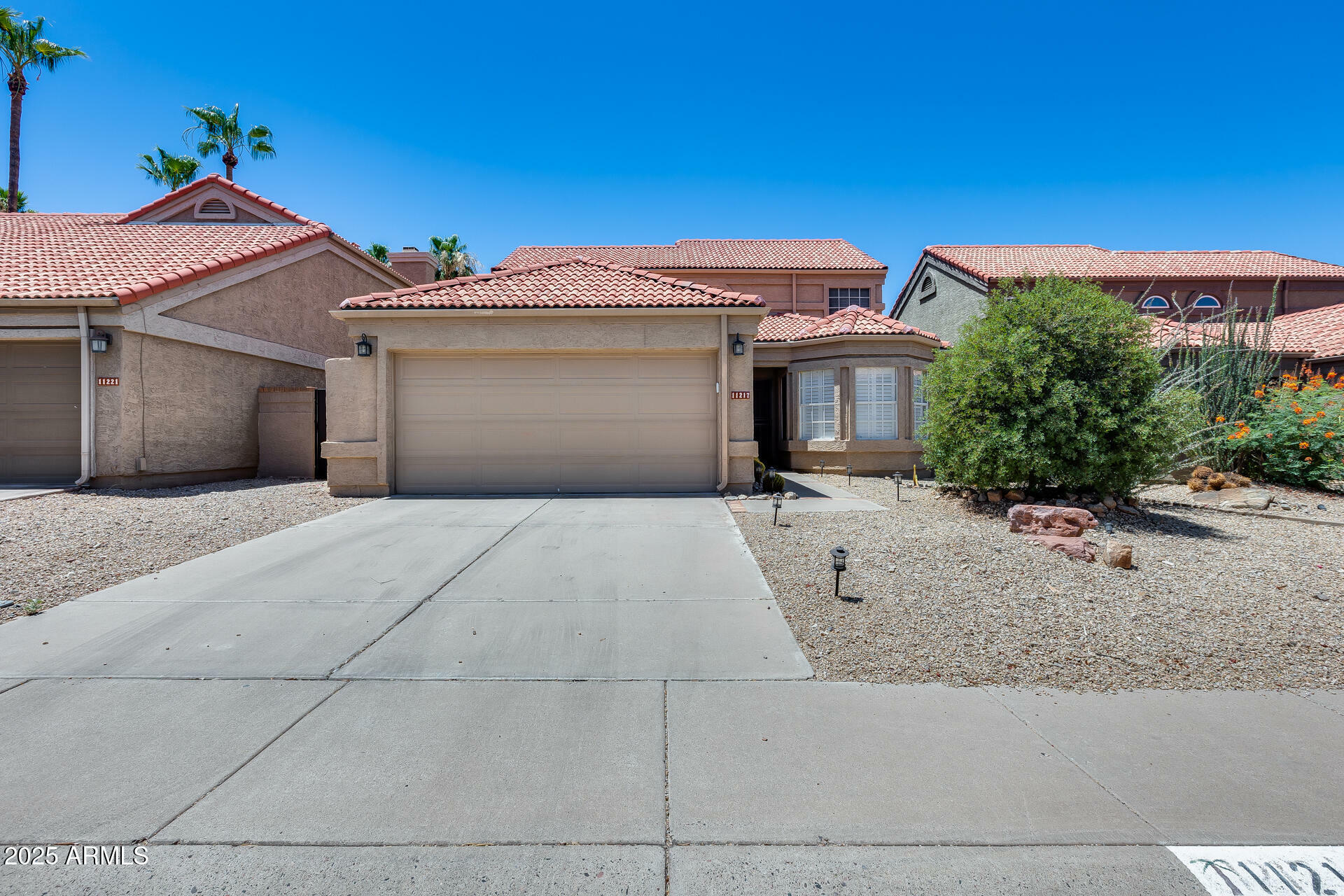 Property Photo:  11217 E Laurel Lane  AZ 85259 