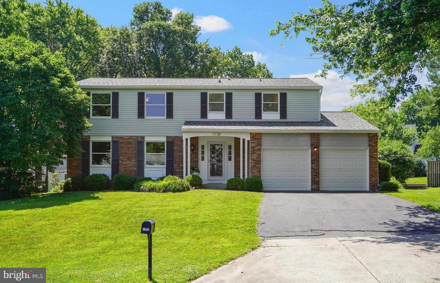 Property Photo: 7728 Barnstable Place MD 20855