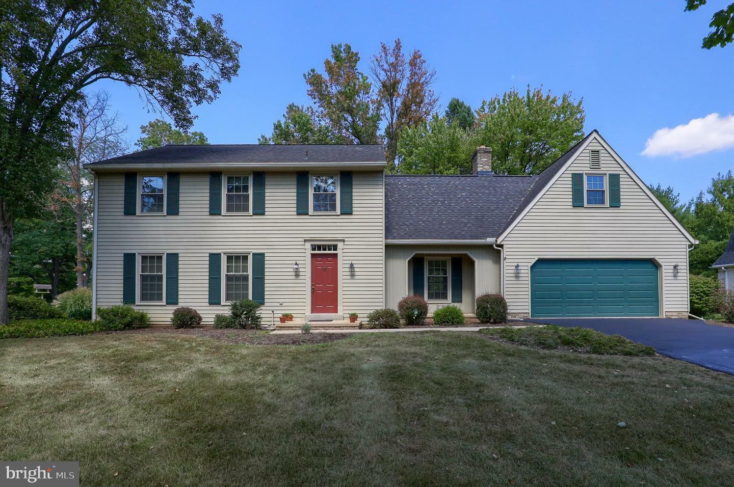 429 Wetherburn Drive  Lancaster PA 17601 photo