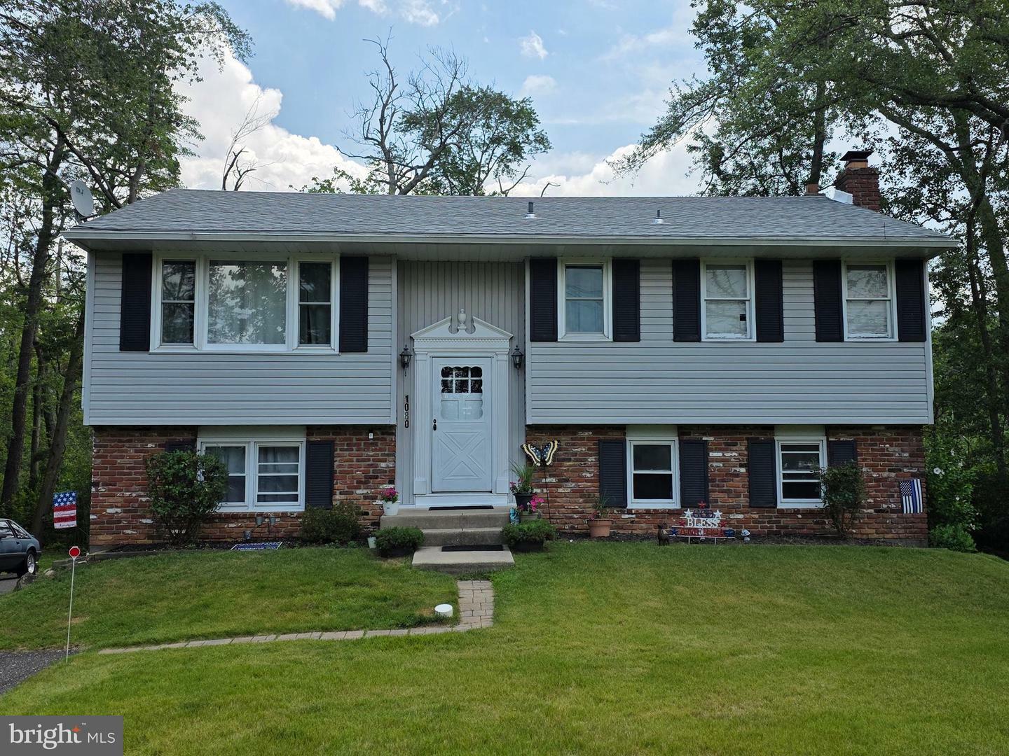 1080 W Malaga Road  Williamstown NJ 08094 photo
