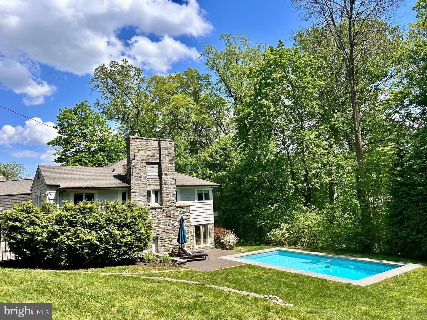 Property Photo: 241 Cheswold Lane PA 19041