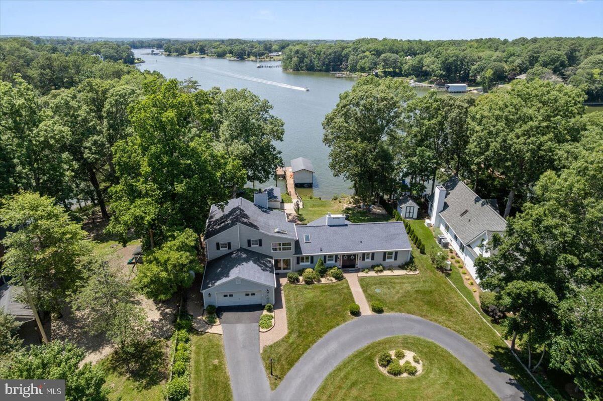 Property Photo:  194 Harbor Drive  MD 20657 