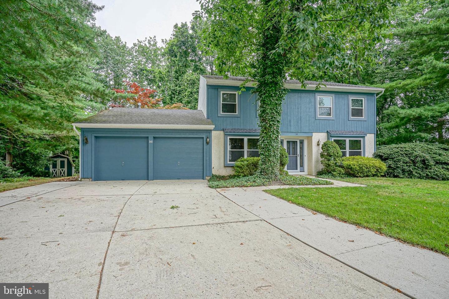 Property Photo: 16 Elizabeth Court NJ 08080