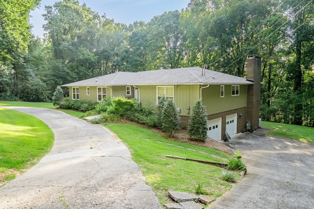 Property Photo: 1909 Sourwood Drive GA 30720