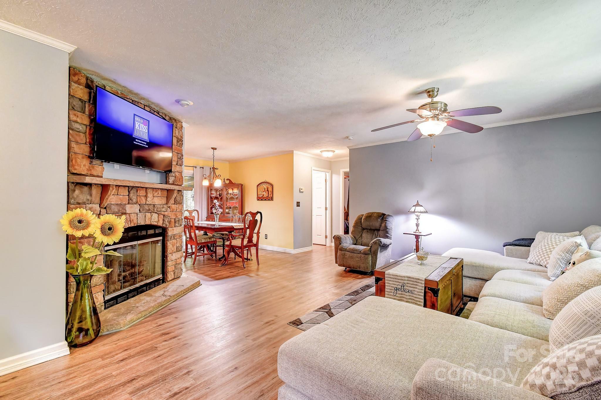 Property Photo:  20 Jessica Lane  NC 28709 