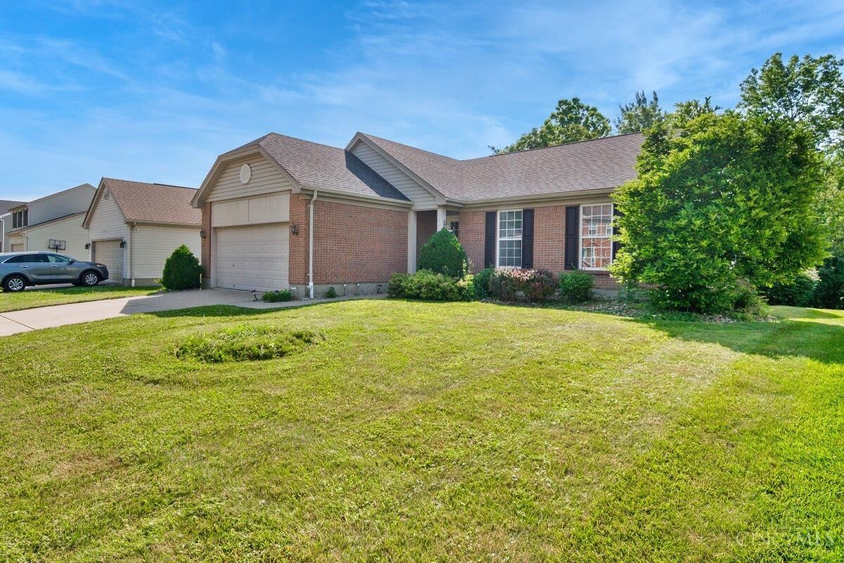 Property Photo:  1583 Creekside Road  OH 45102 