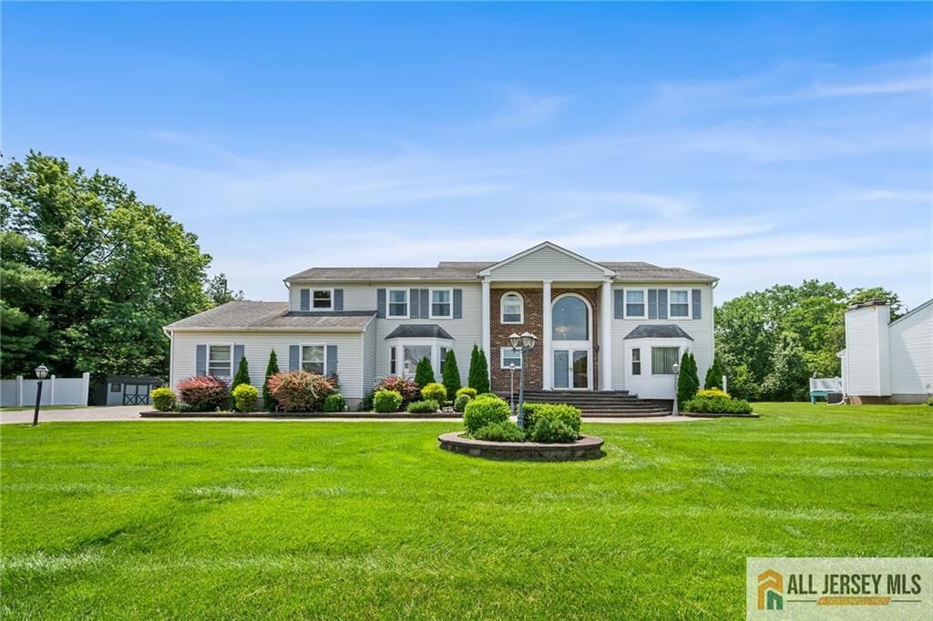 Property Photo:  2 Silver Hollow Road  NJ 08902 