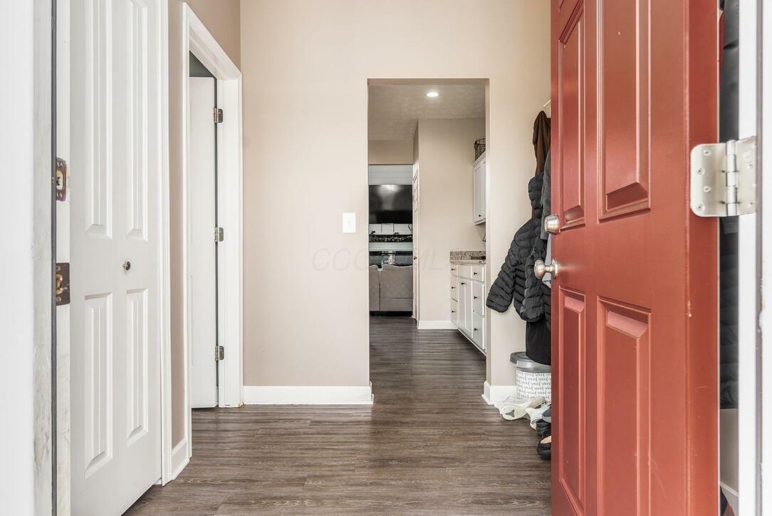 Property Photo: 6253 Beecher Road OH 43023