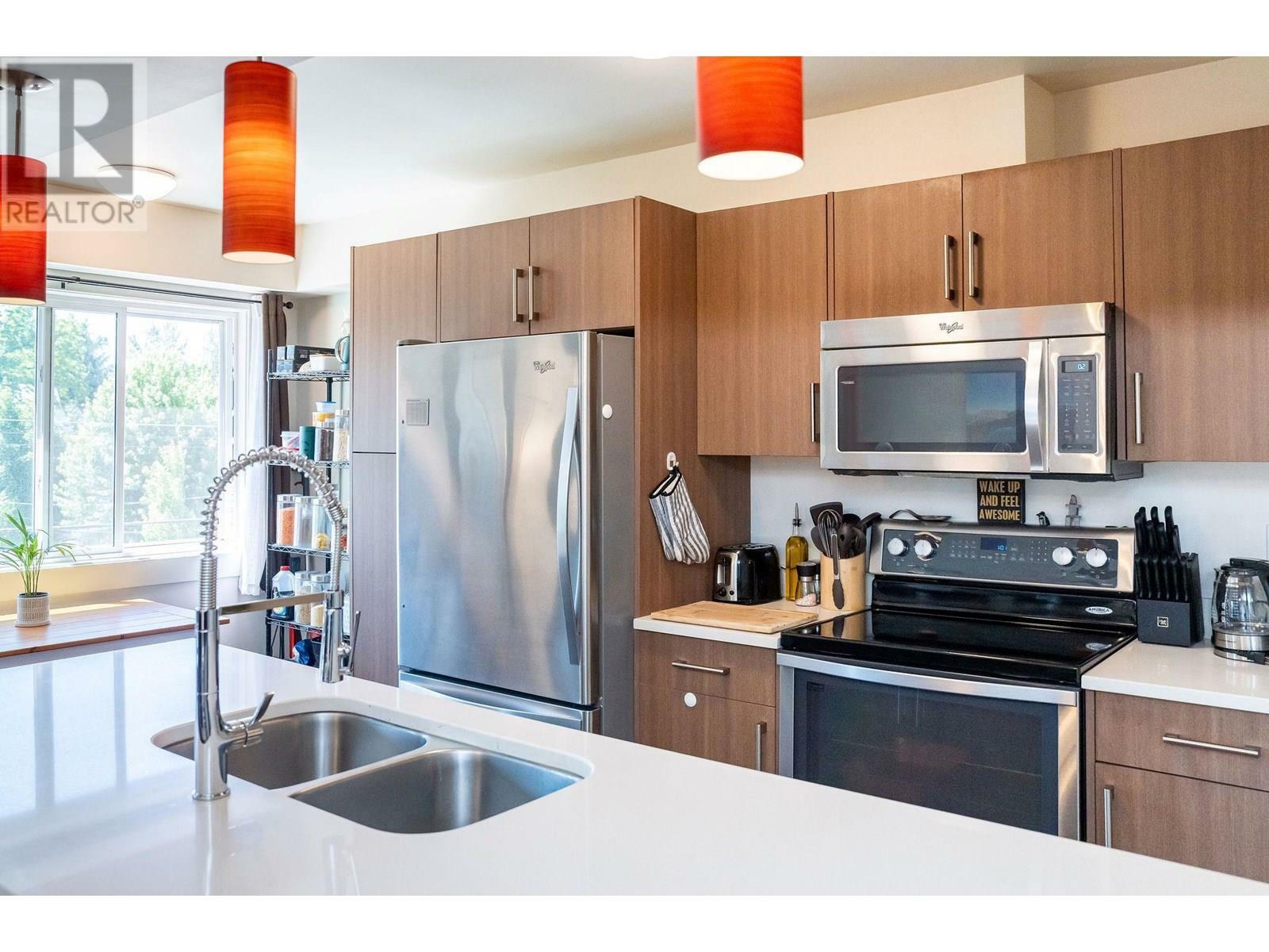 Property Photo: 1211 Victoria Road 304 BC V0E 2S0