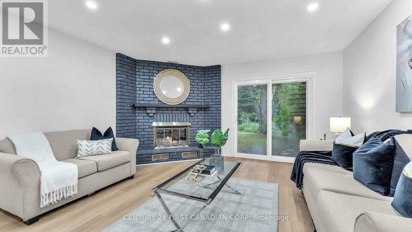 Property Photo: 12 Edgehill Road ON N6G 2T1