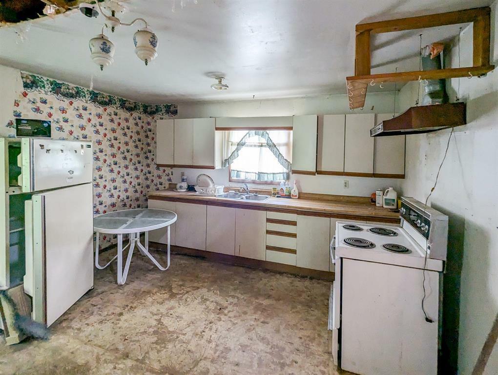 Property Photo: 23 Diane Drive MB R0E 0T0