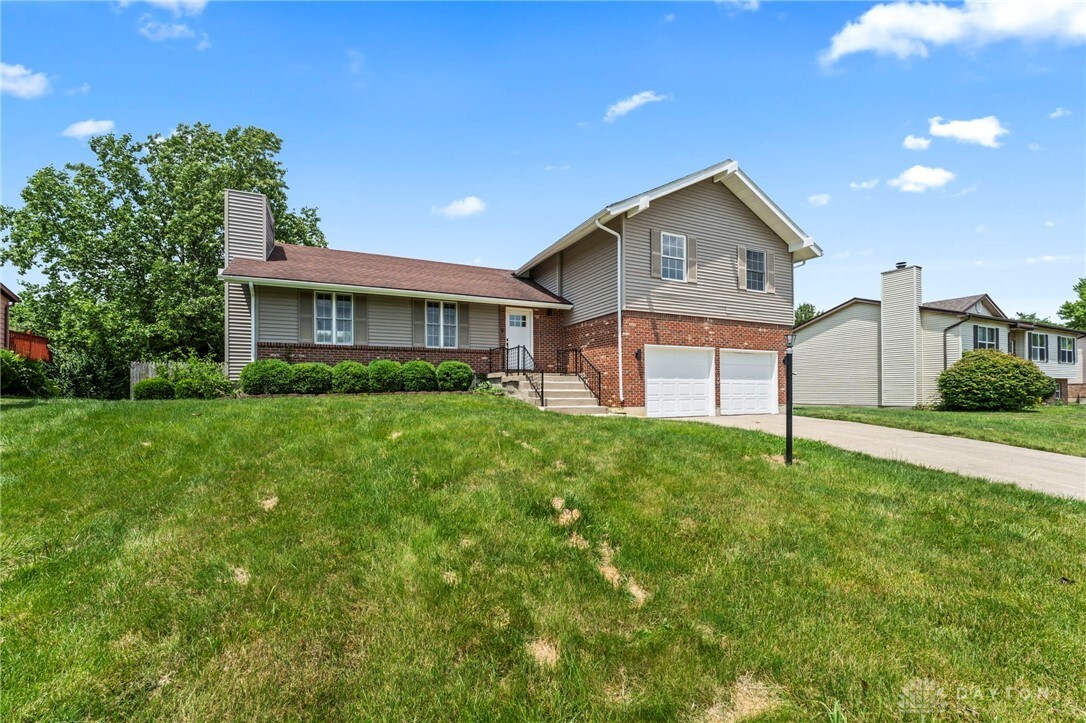 Property Photo: 4071 Laguna Road OH 45426